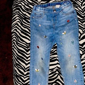 3-4y spring jeans from H&M designs on the front.